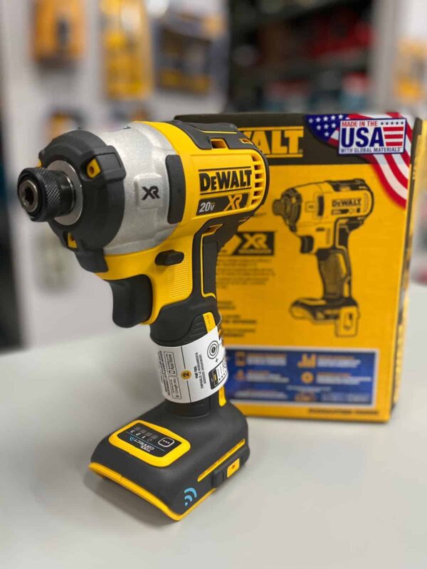 מברגת אימפקט 18/20V (גוף בלבד) DeWalt XR WIFI DCF888