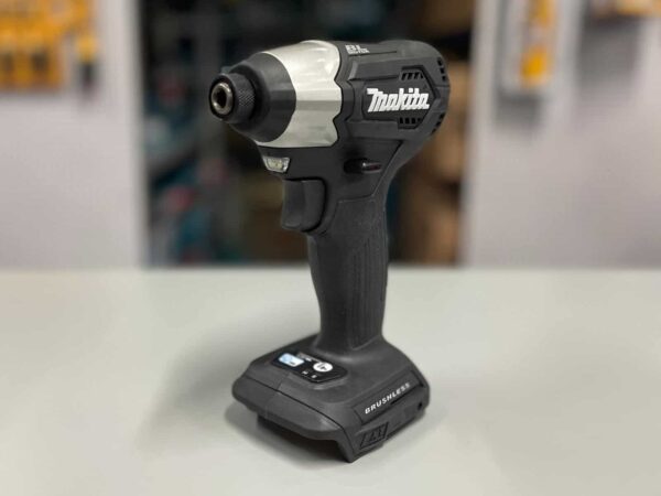 מברגת אימפקט Black Edition 18V Makita 