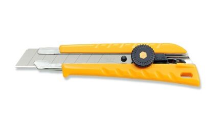 סכין יפני מבית אולפה OLFA מיוצר ביפן דגם של 18מ"מ מתאים לעבודה ממושכת של אנשי גבס חשמלאים ומגוון רחב של מקצועות סכין עמידה במיוחד
